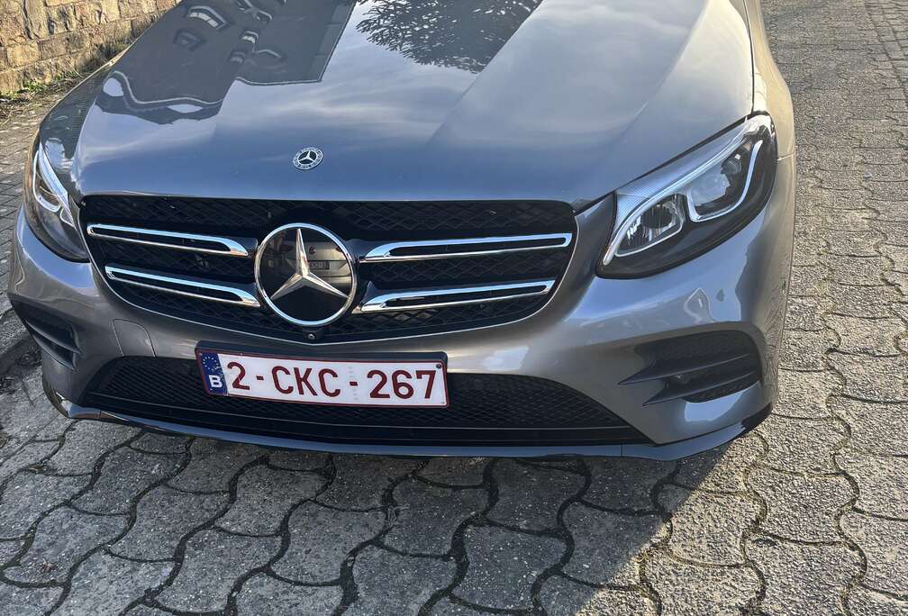 Mercedes-Benz d Coupe 4Matic 9G-TRONIC Edition 1