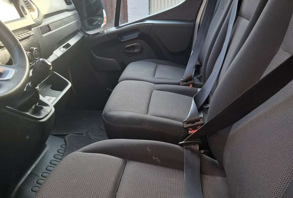 Renault ENERGY dCi 135 Start & Stop L1H1 VA