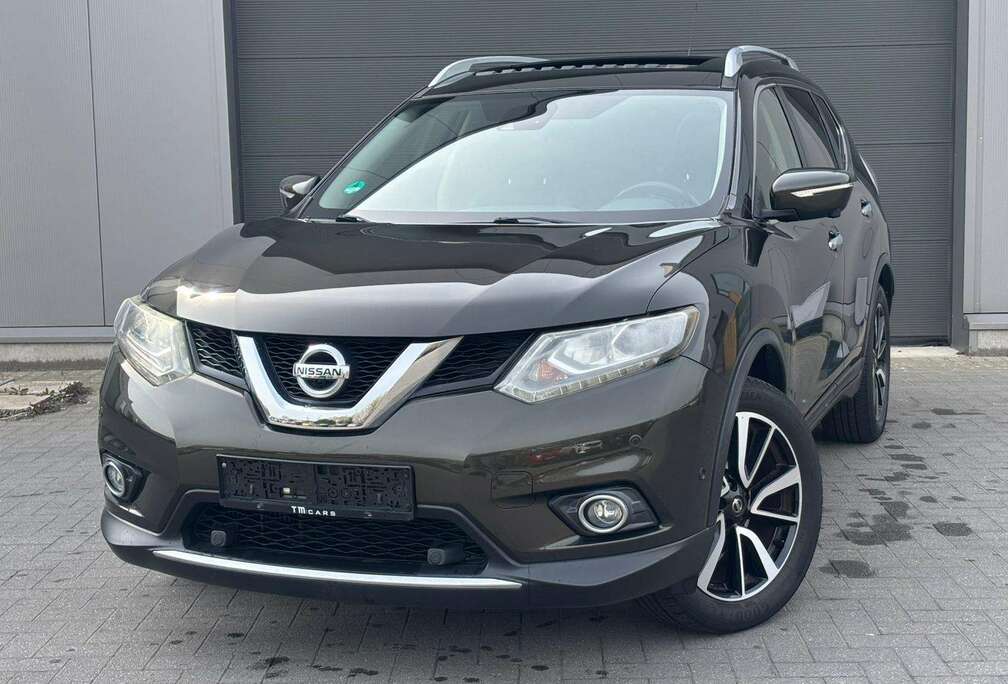 Nissan Pano dak/navigatie/360 camera/cruise controle