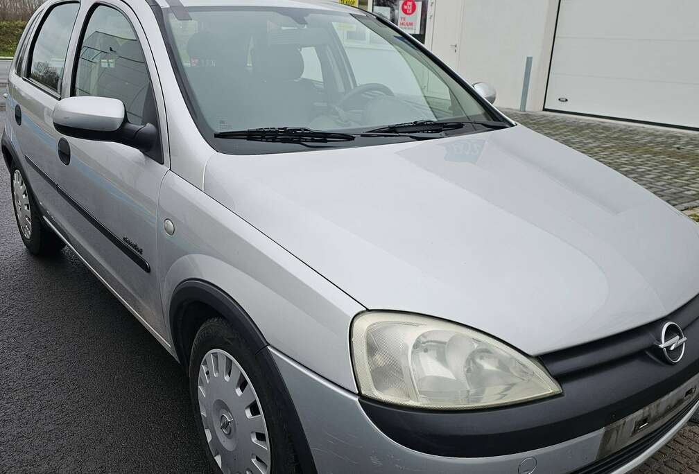 Opel 1.2i XE 16v Edition 2000