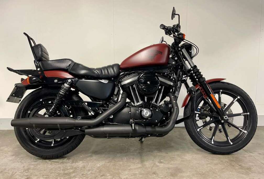 Cruiser XL883N IRON