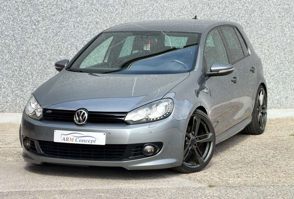 Volkswagen Golf 1.4 TSI Essence R Line Xenon/LED/Caméra/Garantie 12 Mois