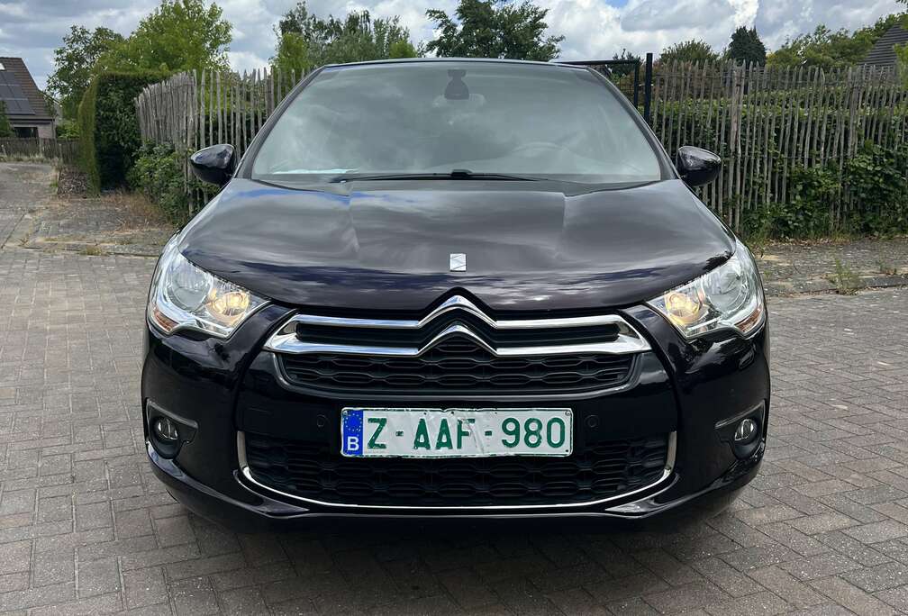 Citroen PureTech 130 Stop&Start Urban Show met historiek