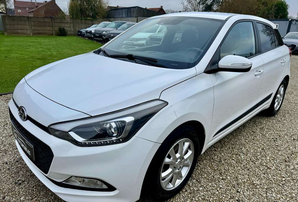 Hyundai i20 1.2i Intro Edition*69.000KM*AIRCO*1ER PROP*
