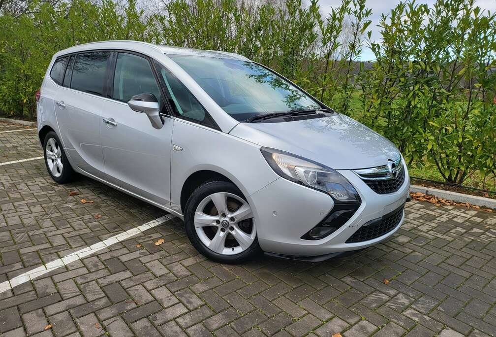 Opel 2.0 CDTi Cosmo 7CLIMGPS111.384km