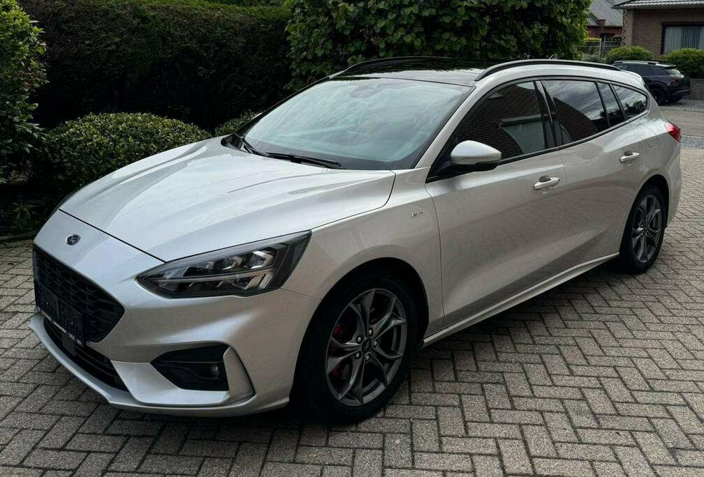 Ford Focus 1.5 EcoBoost ST-Line Business