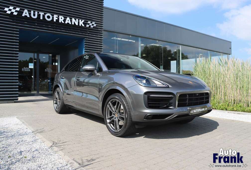 Porsche COUPE / HYBRID / PANO / 360CAM / TREKHK / BOSE / CHRONO