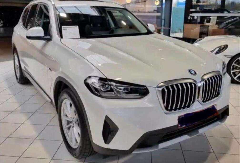 BMW xDrive30e (215 kW)