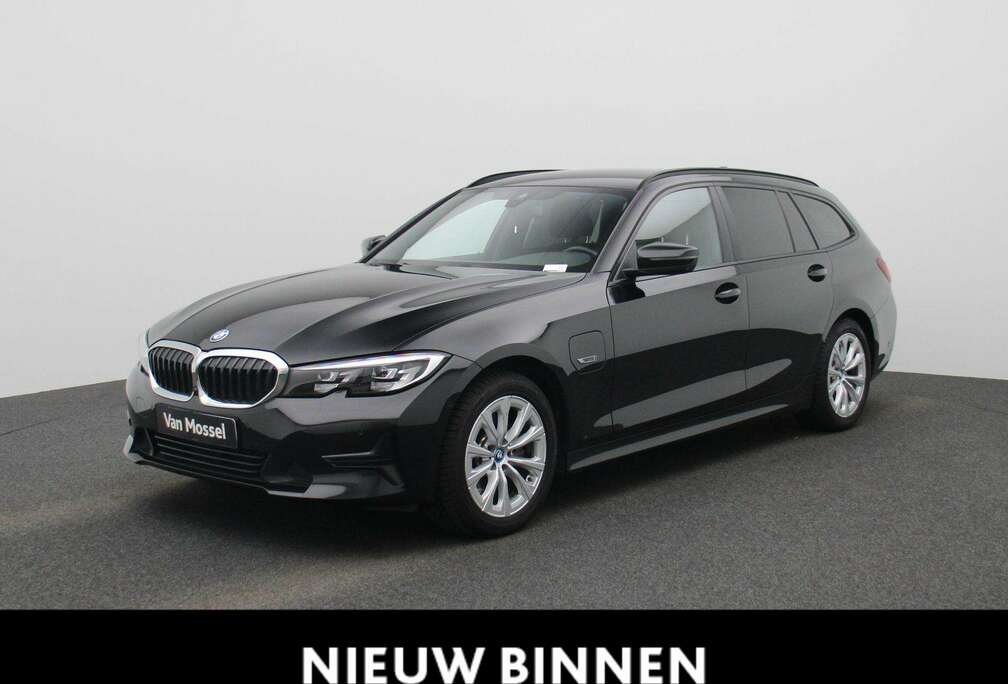BMW 3 Reeks Touring 320e (150 kW) Camera  PDC V+A  Z