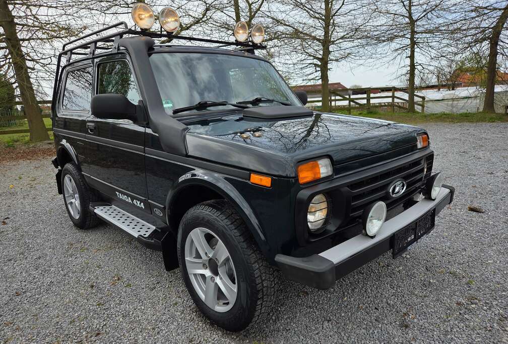 Lada Niva 1.7i