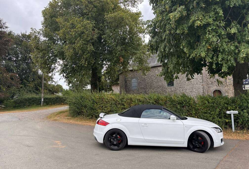 Audi TT Roadster 2.0 TFSI S line