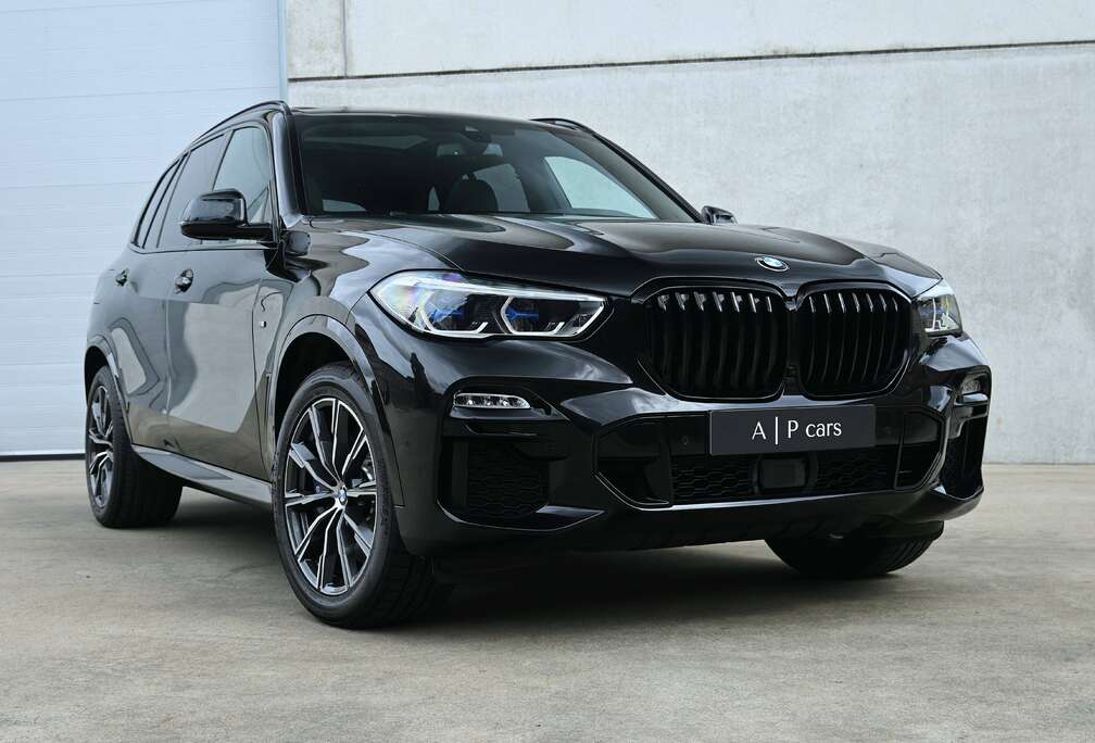 BMW 3.0AS xDrive40 M-pakket | pano | H&K | softclose | trekhaak | laser