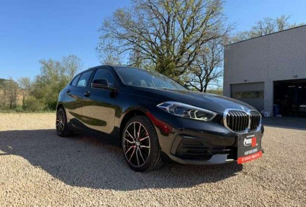 BMW 116 d LOOK SPORT/APPLE CARPLAY/JANTES 18 M
