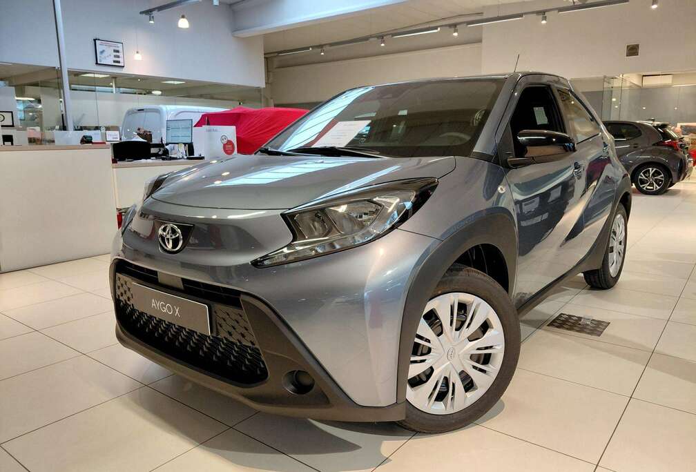 Toyota 1.0 VVT-i Play