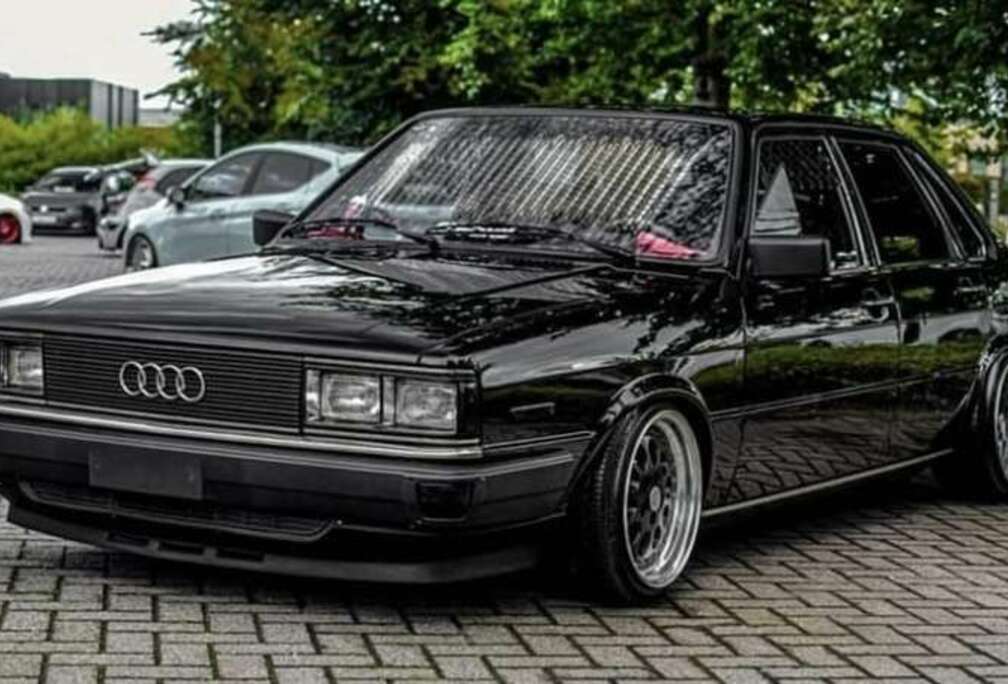 Audi B2