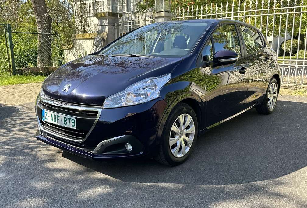Peugeot 1.2i PureTech Like Met Garantie