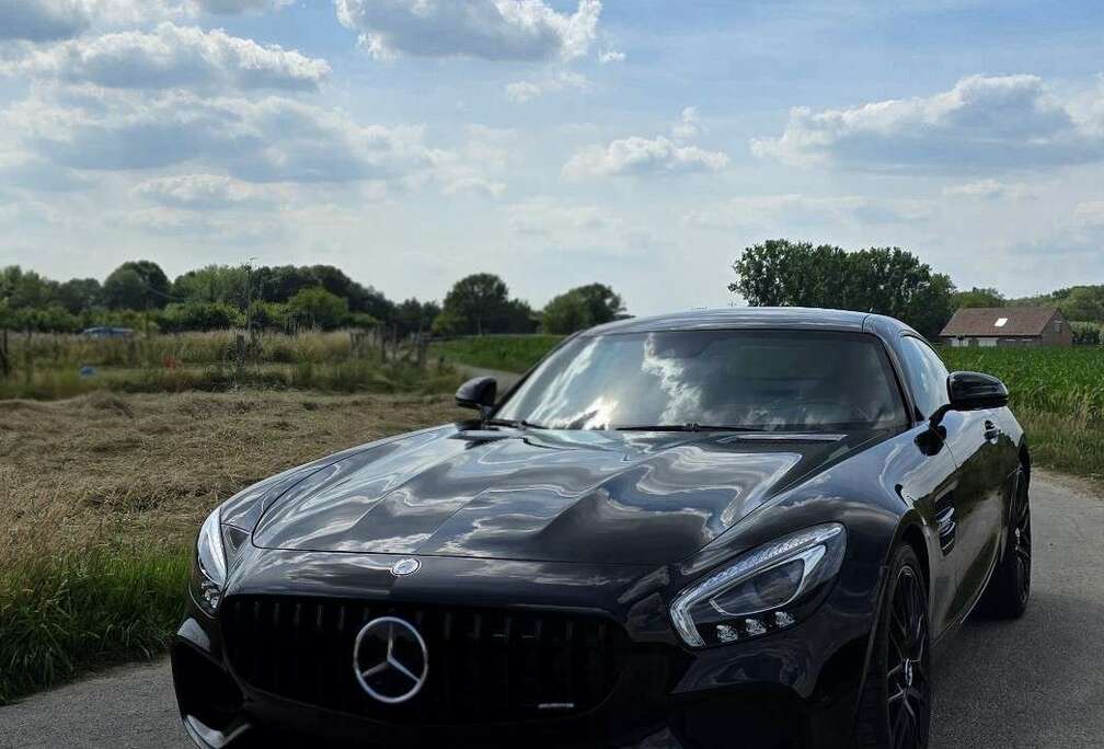 Mercedes-Benz 4.0 V8 BiTurbo