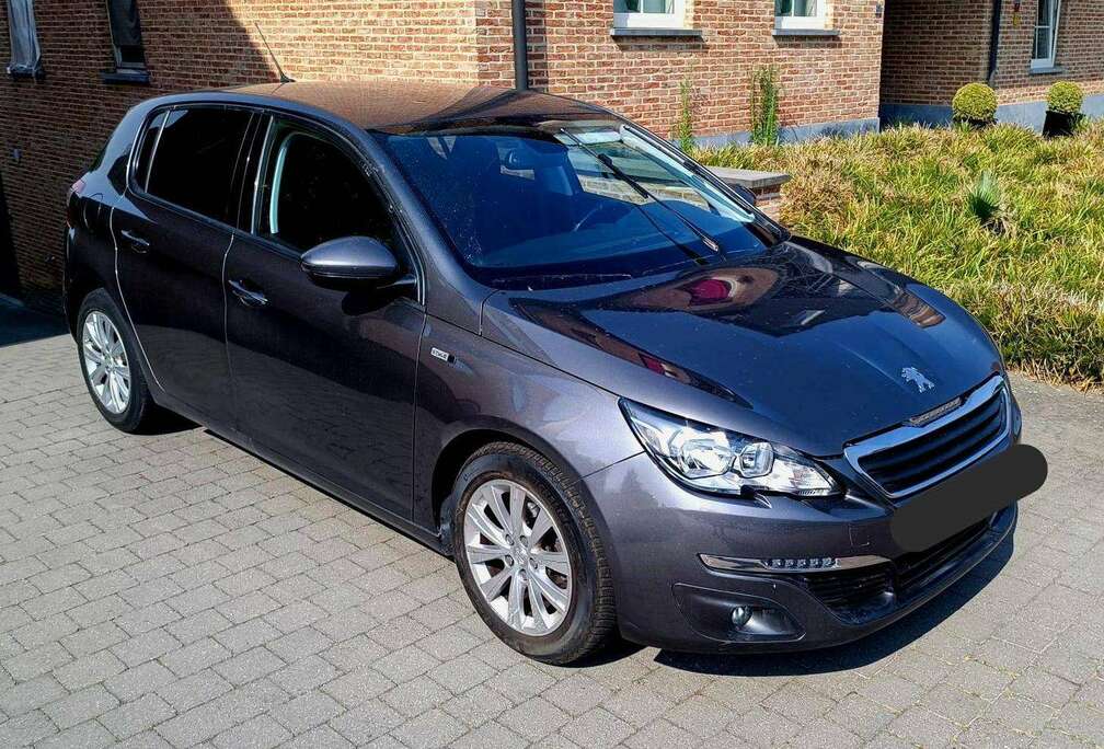 Peugeot 308 1.2 PureTech Style STT