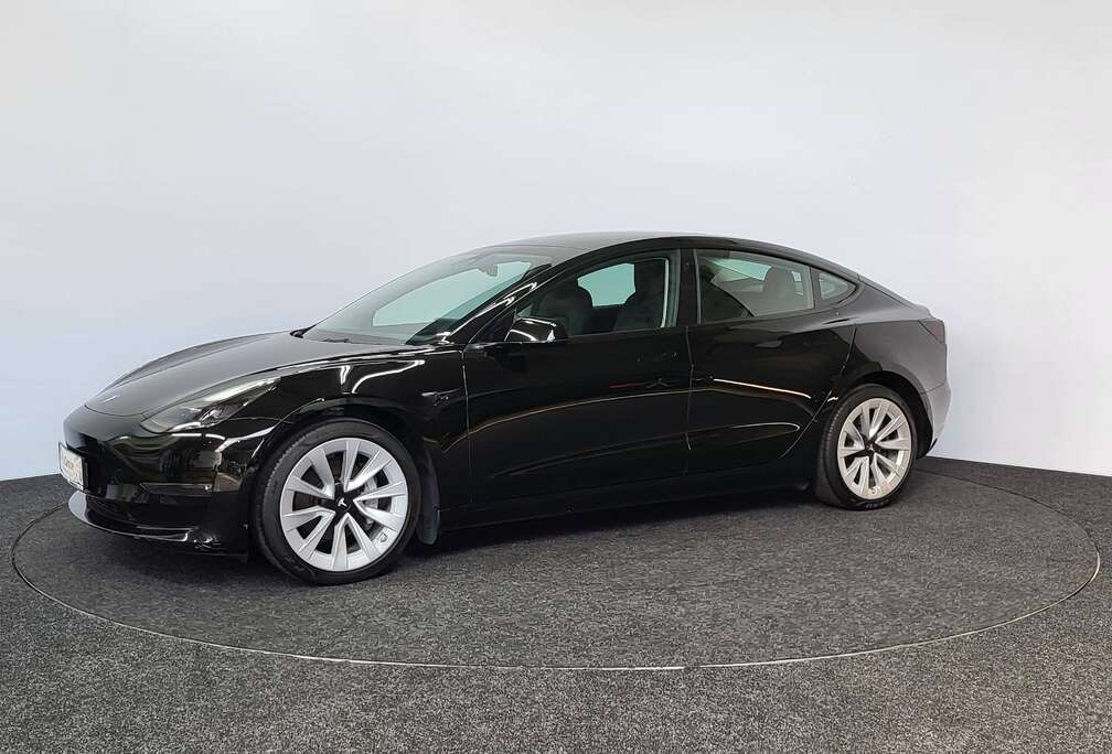 Tesla 79 kWh AWD Long Range Dual Motor 366kW | Warmtepomp | 2022 | 110.181 km | AutoPilot | Pano | AdaptiveCruise | Led | Leder