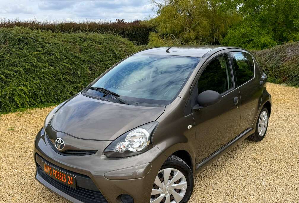 Toyota 1.0i Comfort 50.000 KM !!!!! PREMIER PROPRIETAIRE AIRCO GARANTIE 1 AN