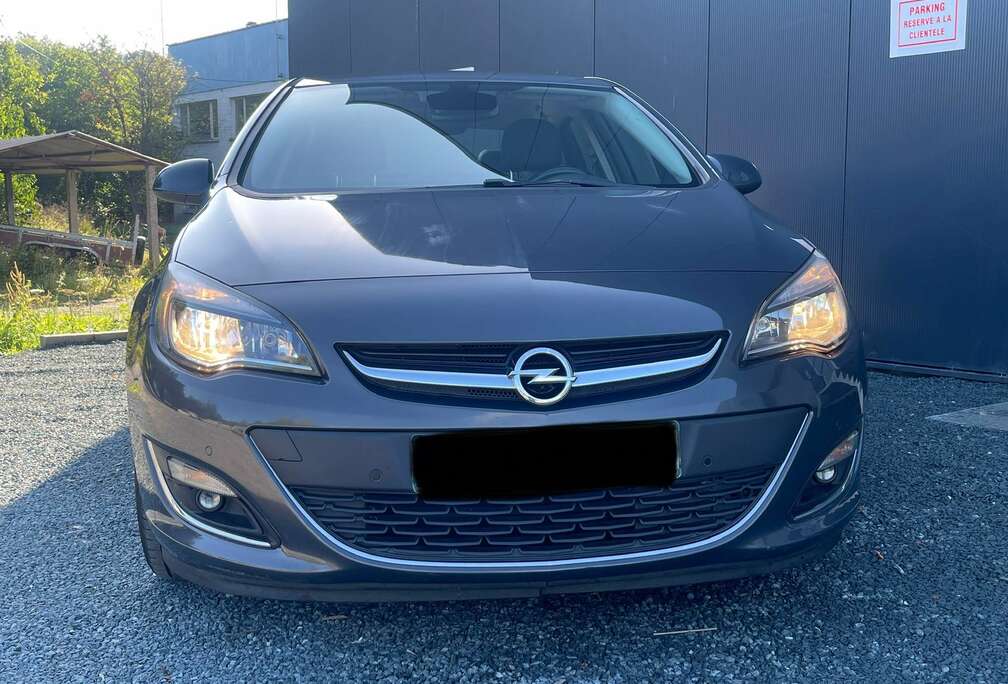 Opel Astra 1.6i Enjoy Active