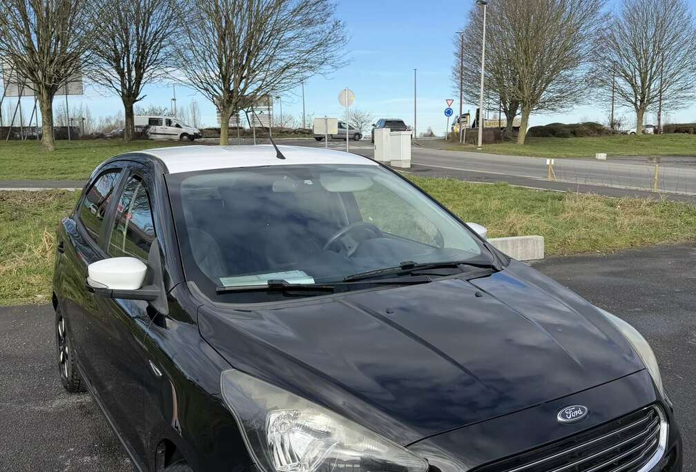 Ford Ka+ 1.2i Black Edition *1er propriétaire