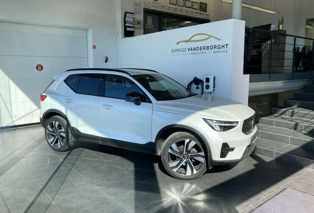 Volvo T2 PLUS DARK BENZINE AUTOMAAT LEDER SLECHTS 30000KM