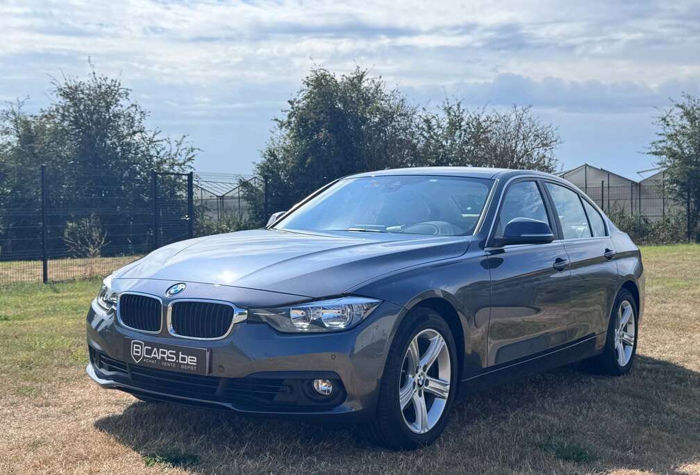 BMW 320 i AS Auto 184 CV 128000 km + KIT HIVER + CARNET COMPLET BMW JMM Stockel
