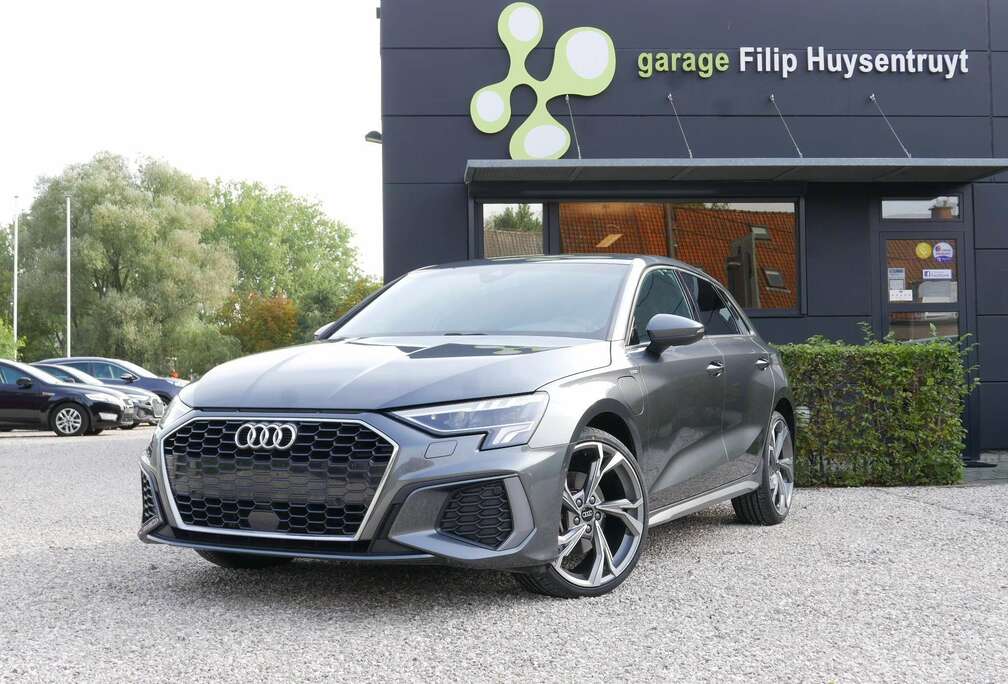 Audi 40 TFSI-e Hybrid S-Line Full Option