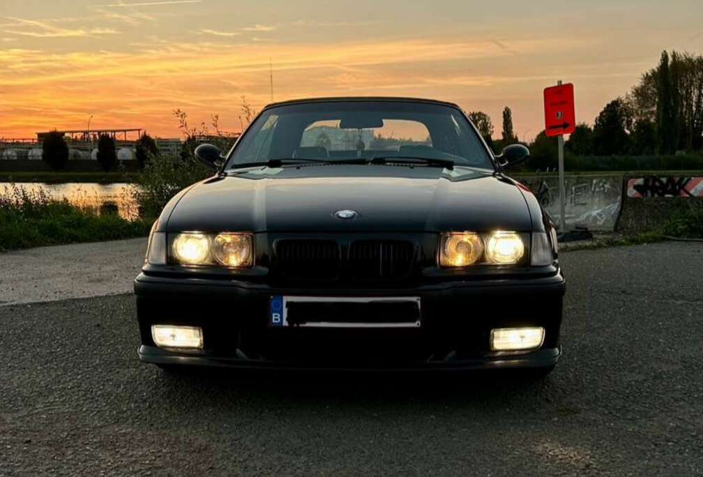 BMW 320i