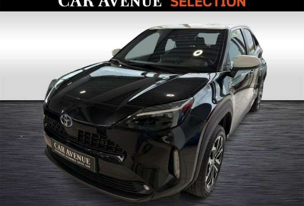 Toyota Dynamic Plus Bi-Tone 1.5 HSD