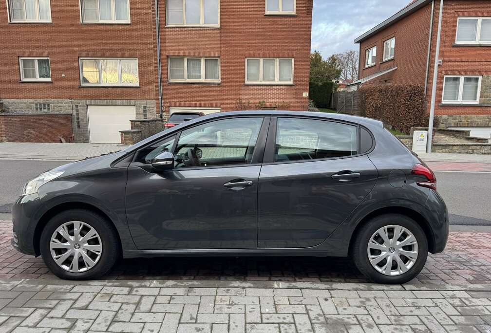 Peugeot 1.2i Active
