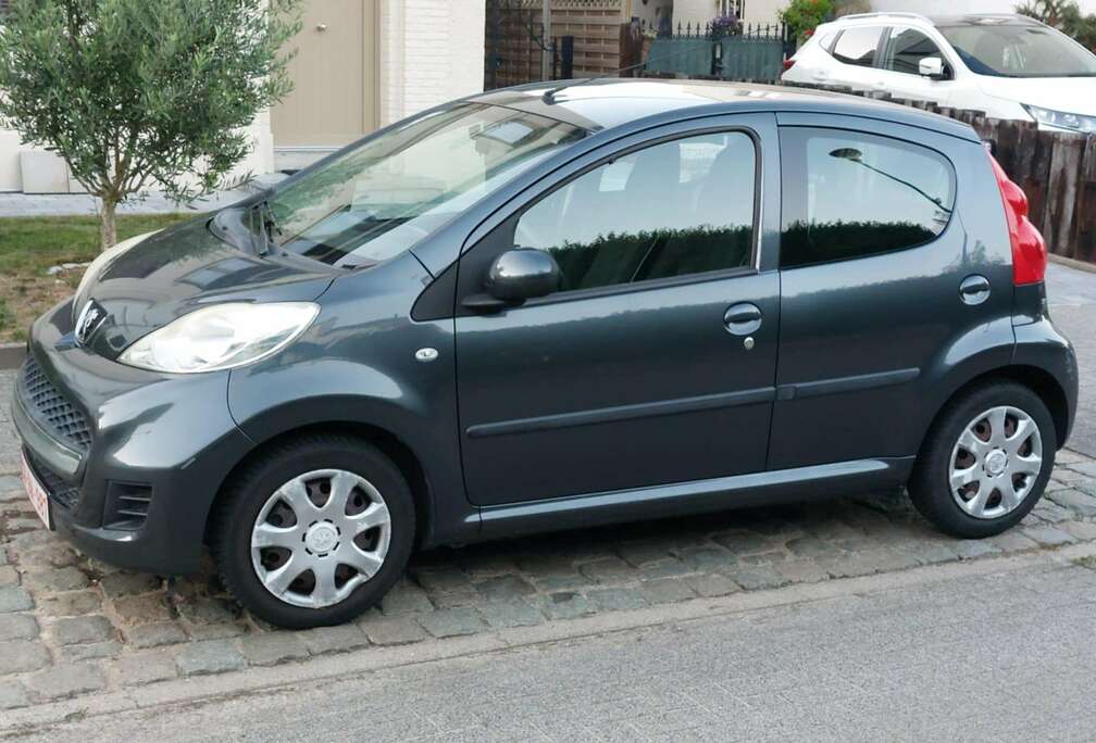 Peugeot 107 1.0i Trendy