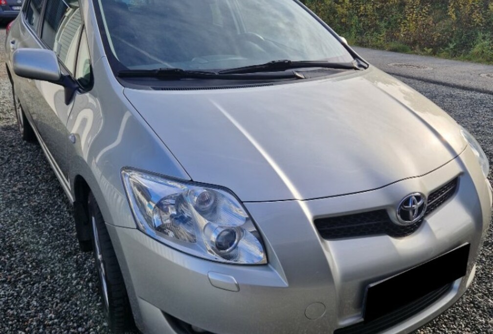 TOYOTA AURIS (2) 100 VVT-I CONNECT 5P