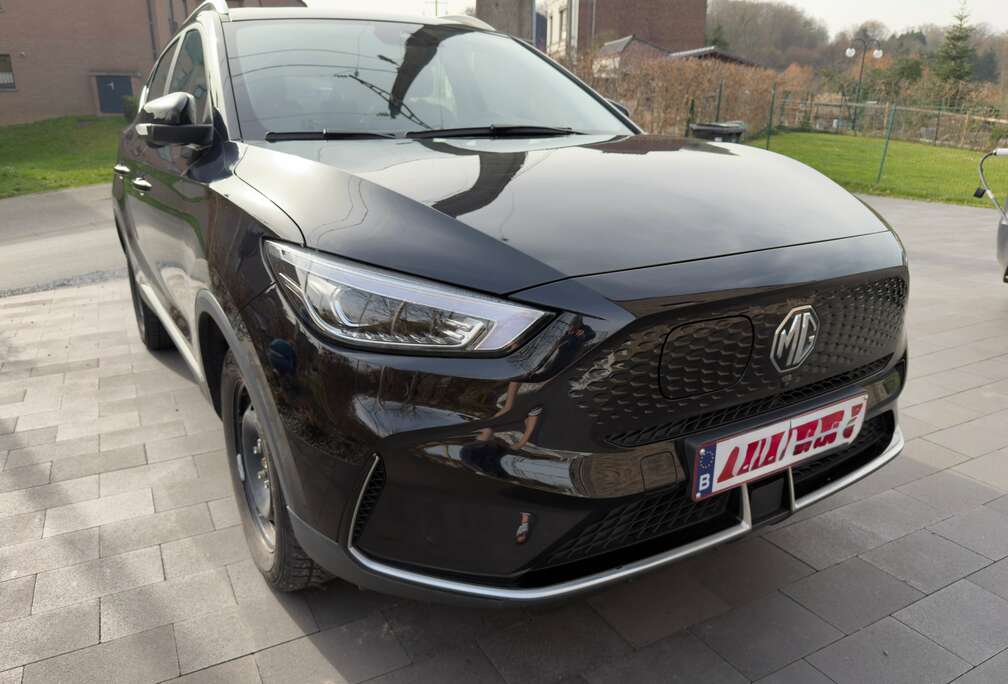 MG e-ZS 72 kWh Luxury Long Range 11kW OBC