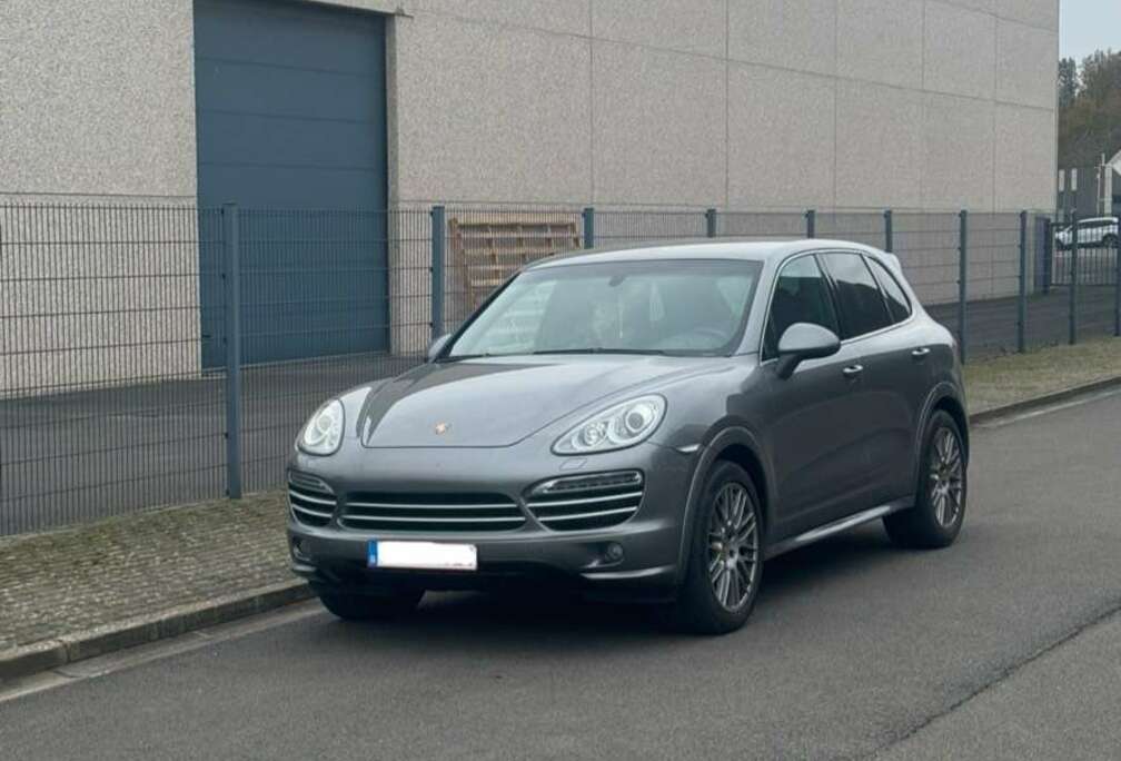 Porsche 3.0 D V6 Platinum EditionTiptronic S