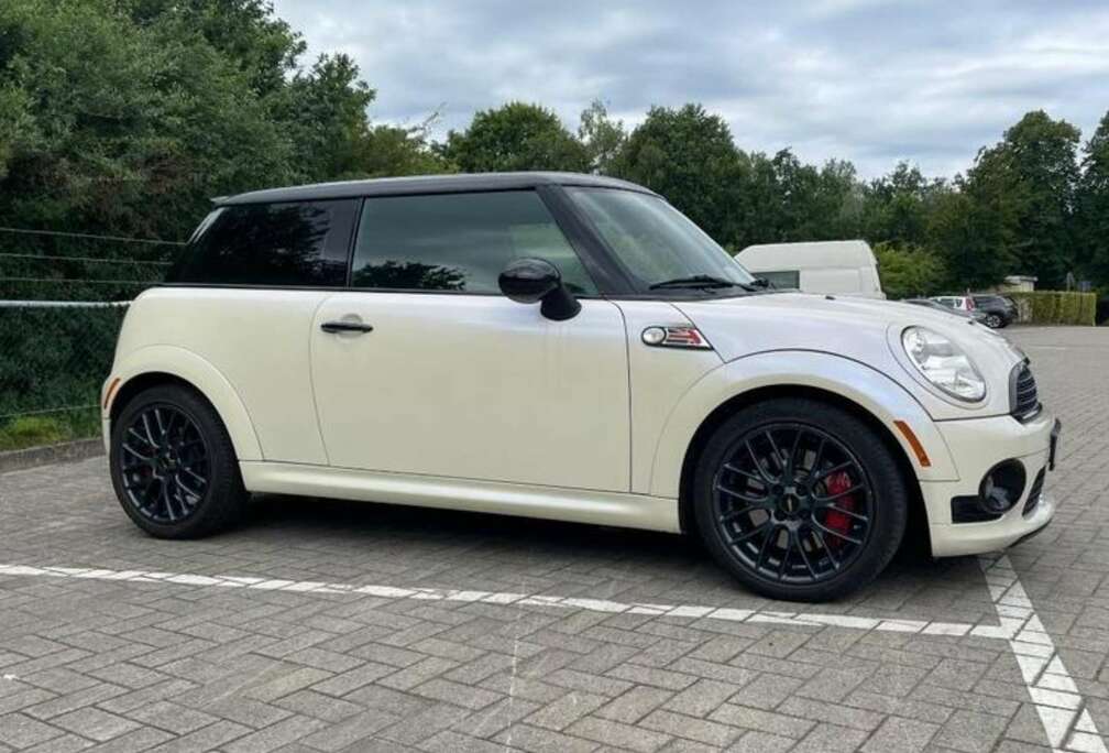 MINI Cooper S John Cooper Works