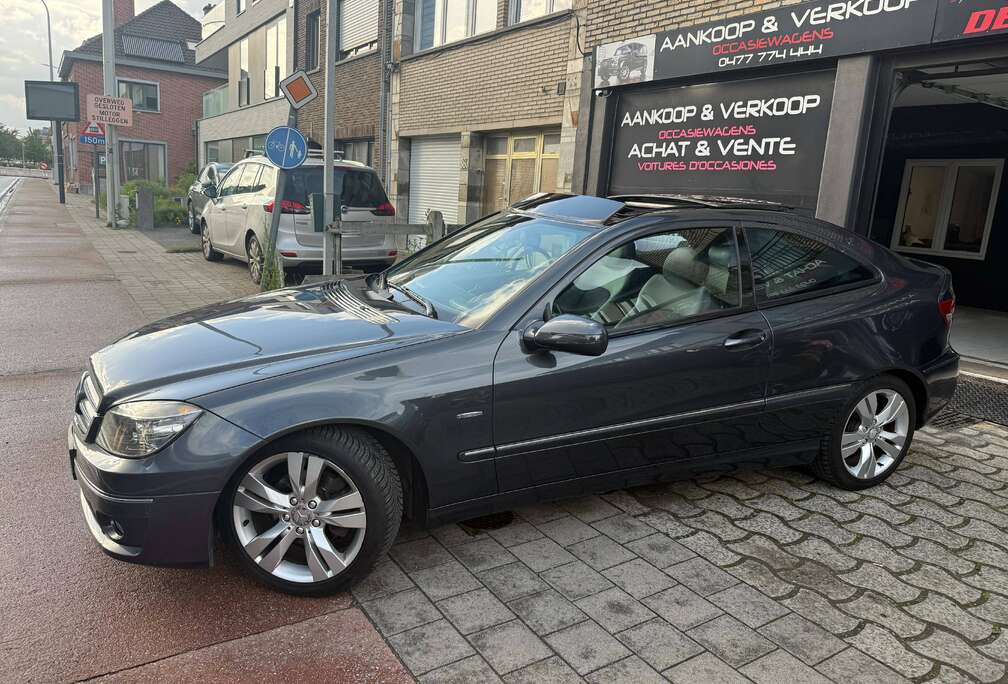 Mercedes-Benz CLC 180 Coupe Sport Kompressor Panorama Navigations Camera