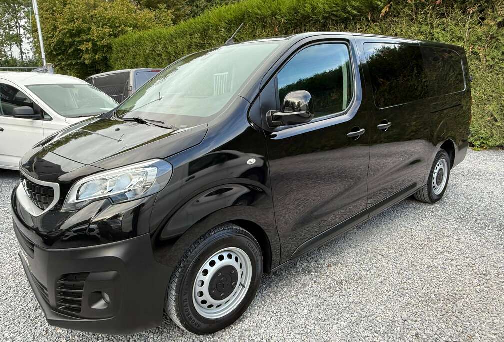Peugeot 2.0 HDi - LONG CHASSIS - DOUBLE CABINE 6 PLACES - EURO 6b - A VOIR -