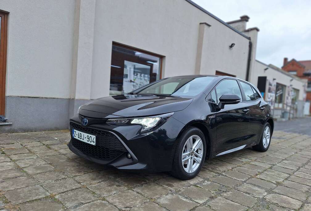 Toyota Corolla Hybrid 1.8 Dynamic e-CVT 13845€ htva