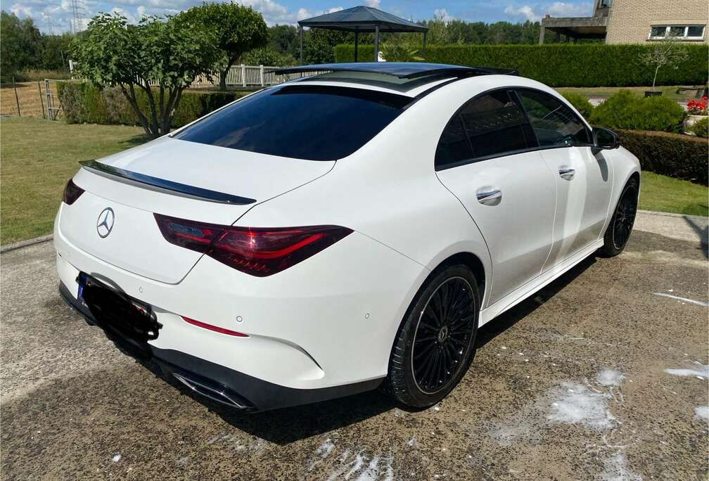 Mercedes-Benz AMG Line - pano/360 cam/pack night/ advanced sound