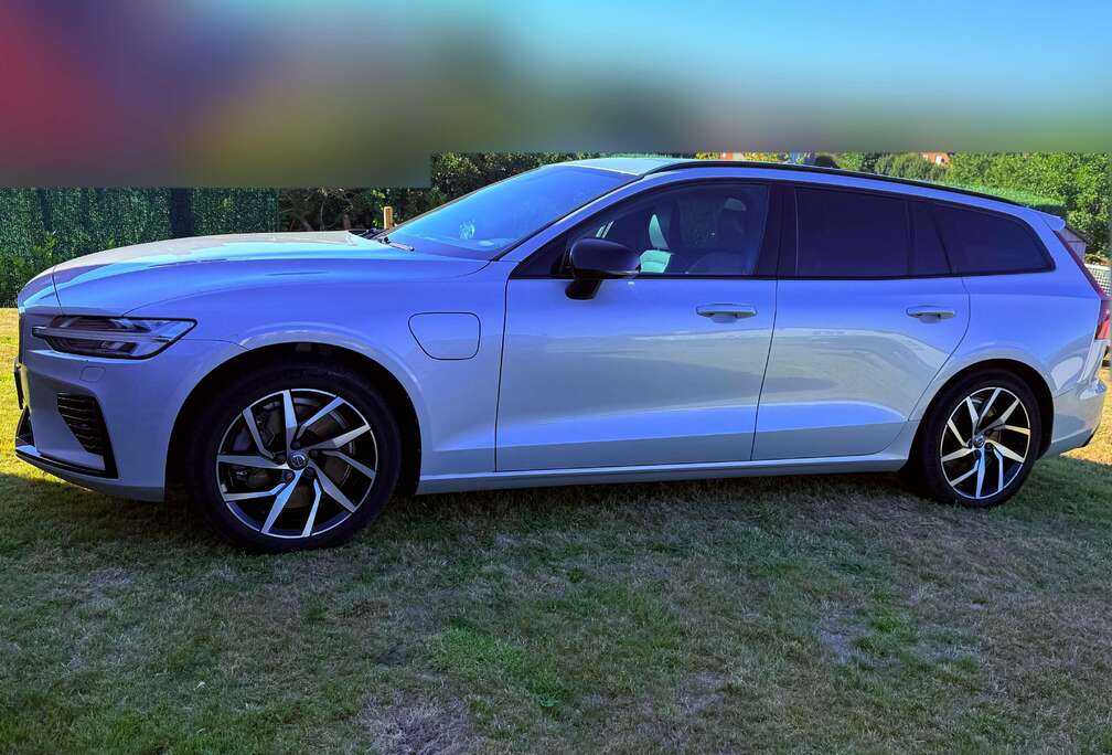 Volvo V60 2.0 T8 AWD PHEV R-Design Geartronic