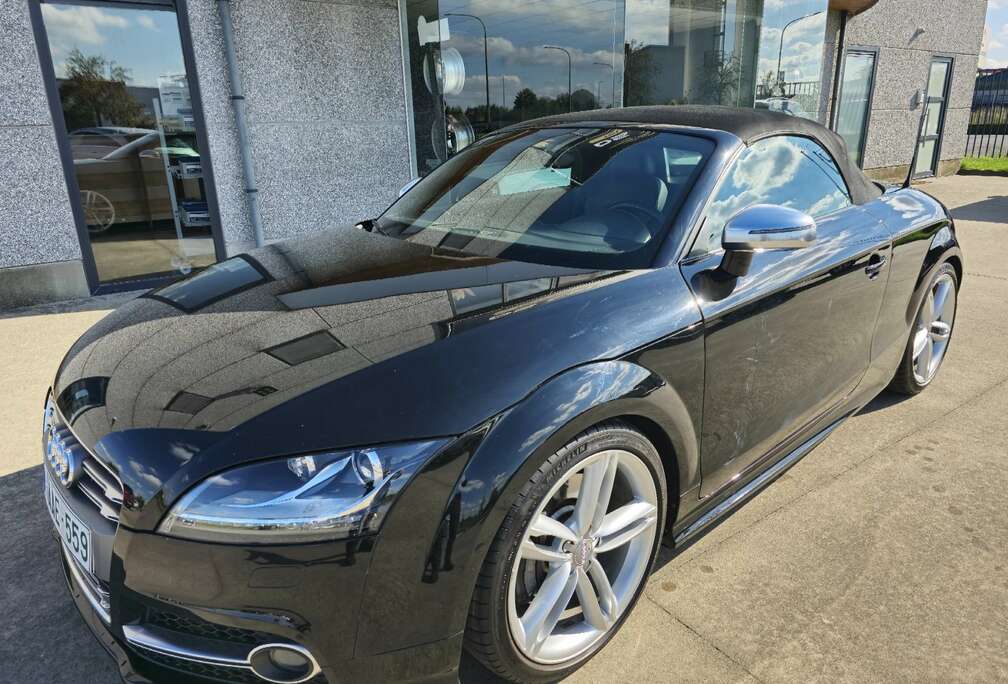 Audi Roadster décapotable 2.0 TFSI Quattro