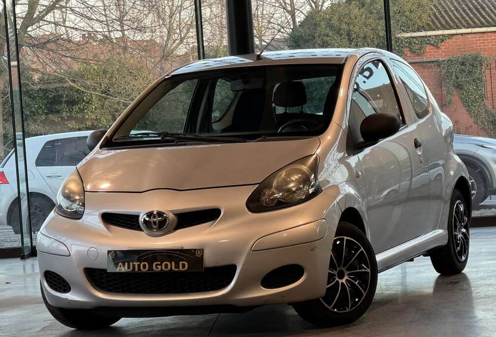 Toyota 1.0i VVT-i/EURO5/C.T CAR-PASS OK/1PROP CARNET