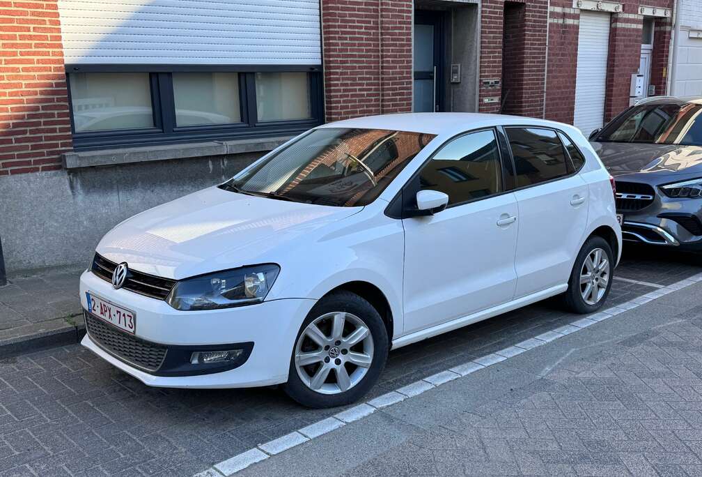Volkswagen 1.6 CR TDI   Highline  CarPlay  Navi