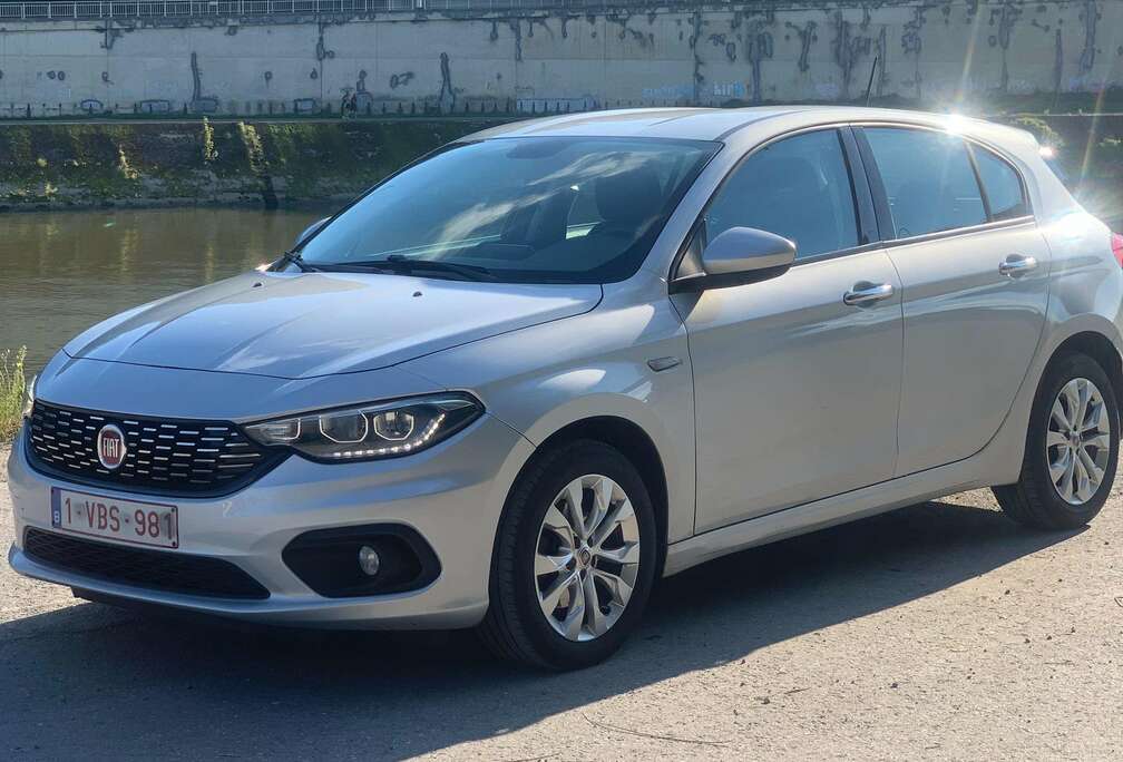 Fiat Tipo 1.3 MultiJet Lounge S navigation