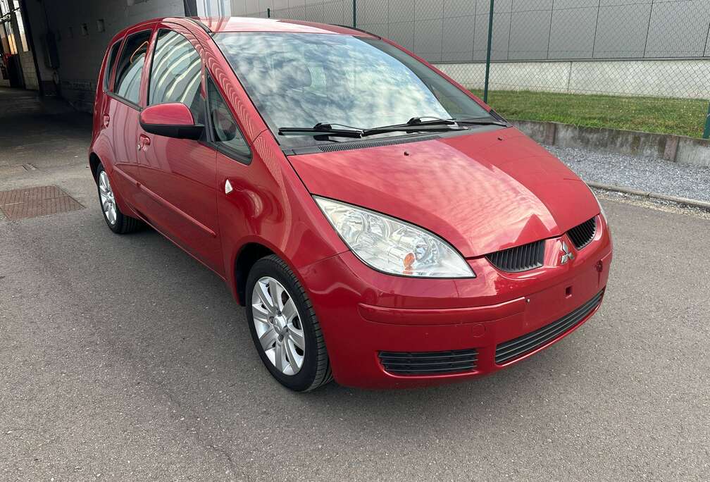 Mitsubishi Colt 1.3i benzine, slechts 60.000 km  AIRCO