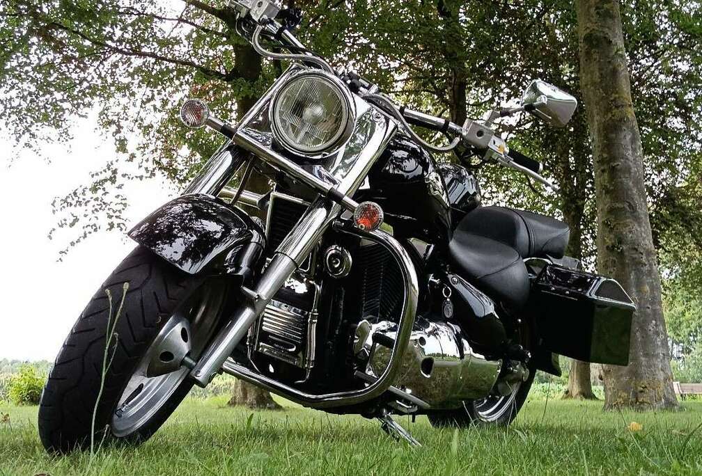 Suzuki legendary classic
