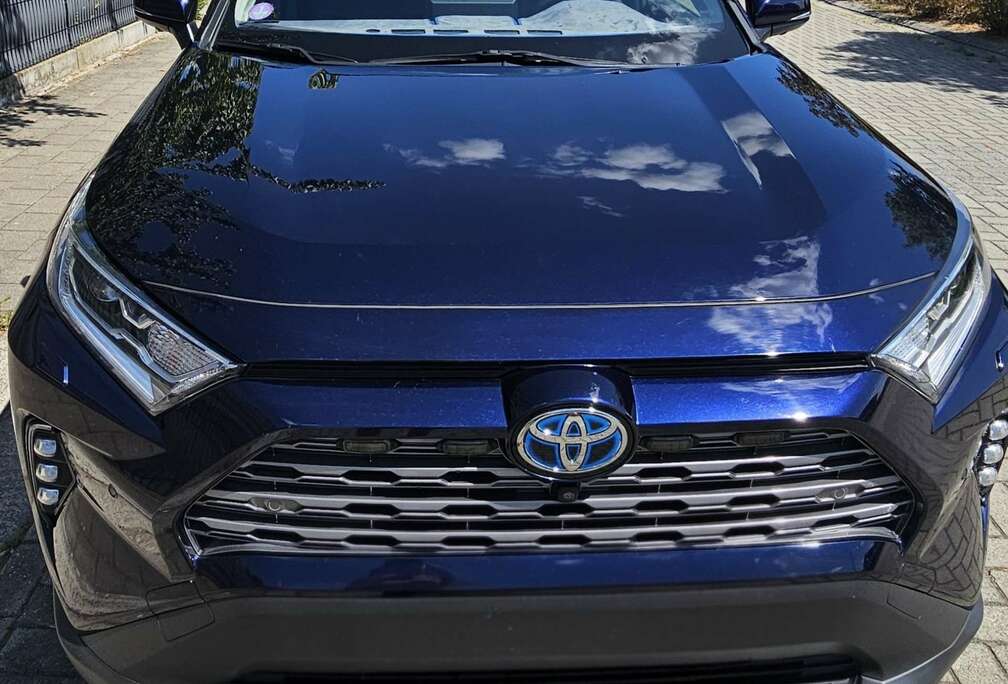 Toyota 2.5 4x2 Hybrid Premium Plus trekhak jbl