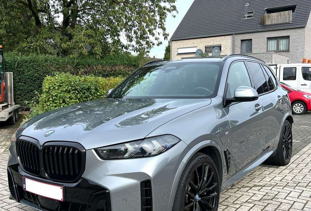 BMW xDrive50e - M Pack Pro - PANO - H&K - 19 CO2